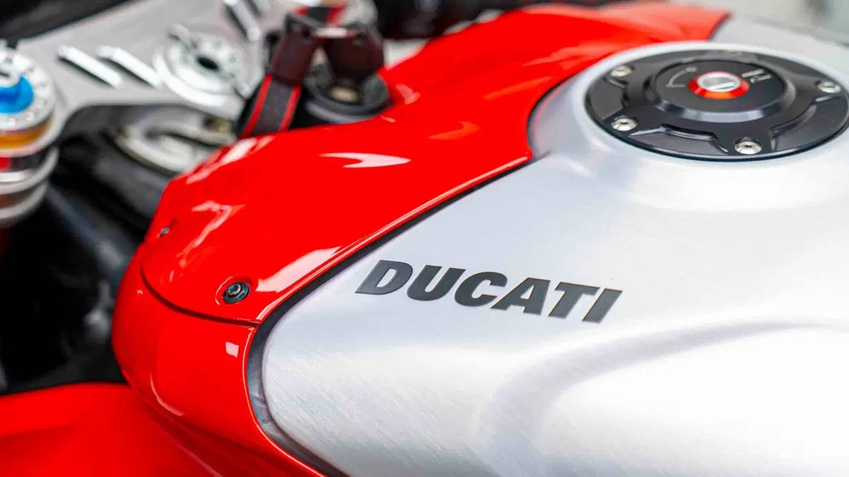 Ducati Panigale V4 R (2023 - 24) (4)