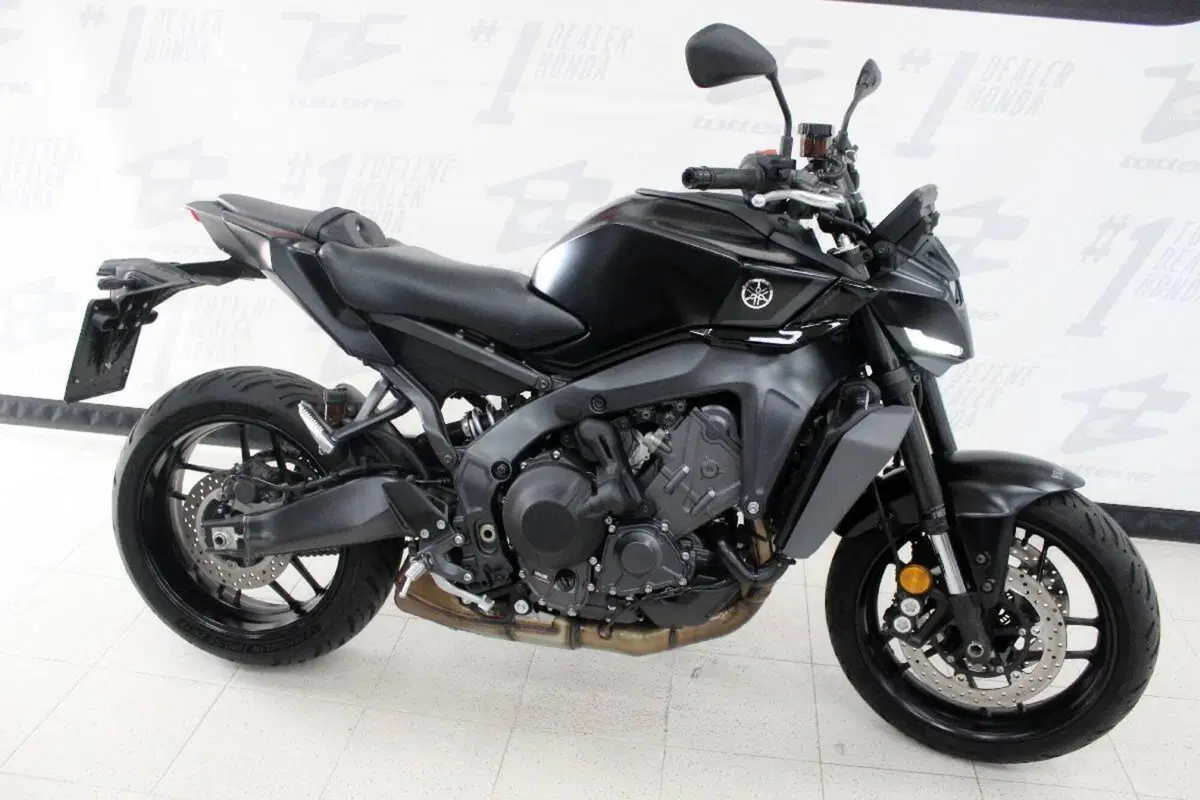Yamaha MT-09 Y-AMT (2024 - 26) (3)