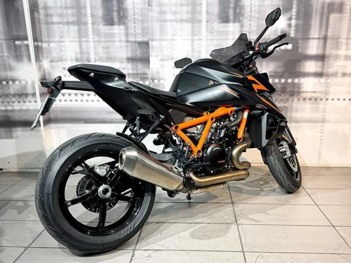 KTM 1390 Super Duke R (2024 - 26) (6)