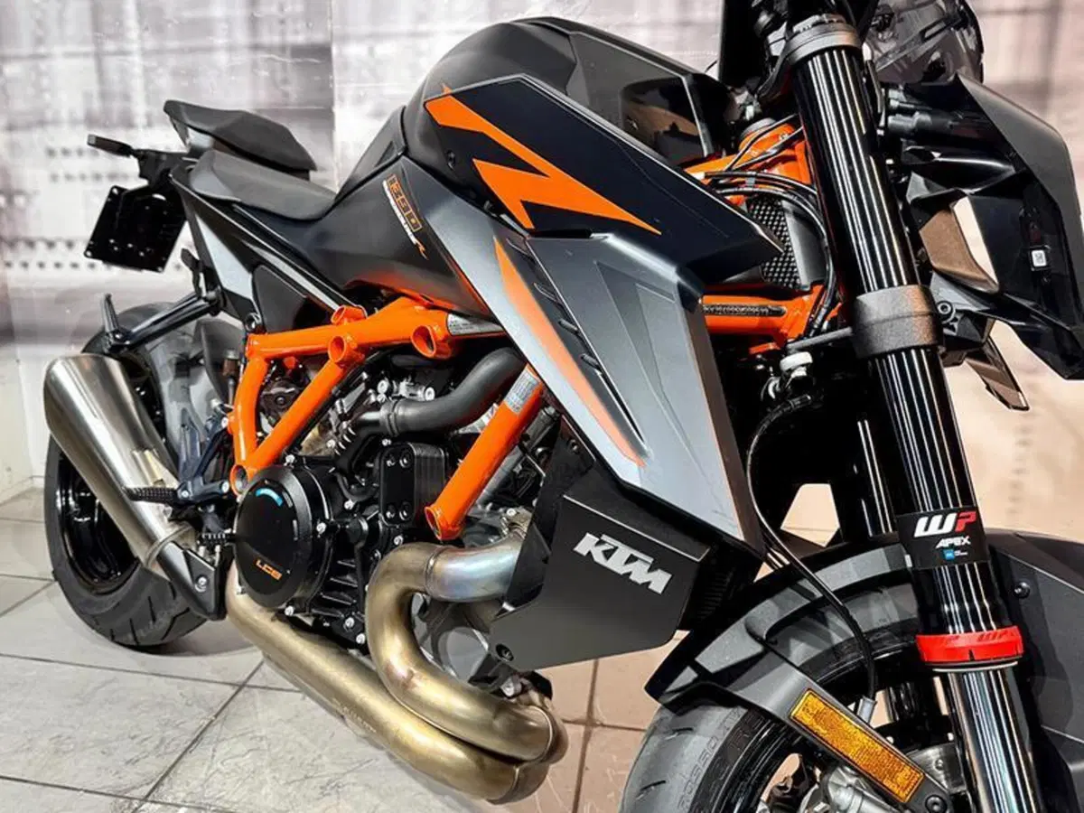 KTM 1390 Super Duke R (2024 - 26) (7)