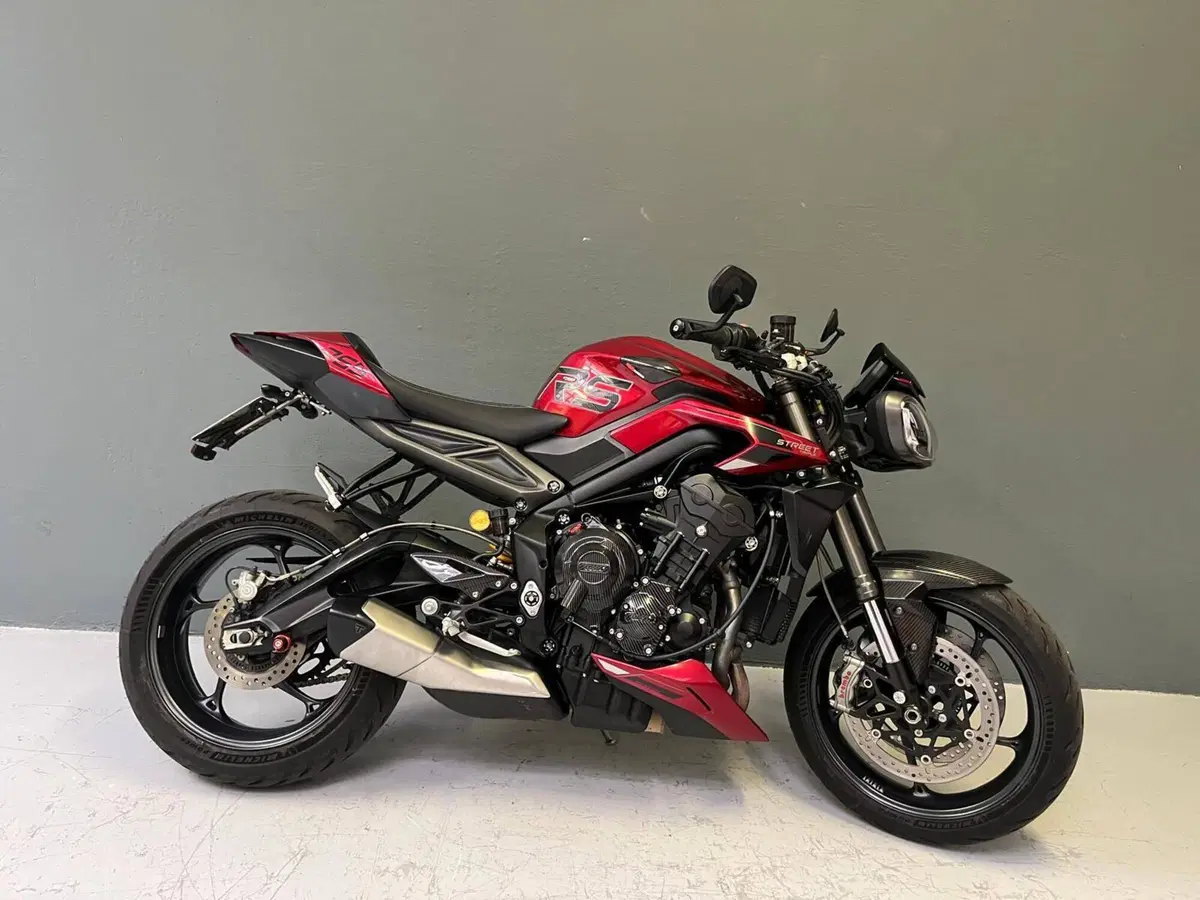 Triumph Street Triple 765 RS (2023 - 26)