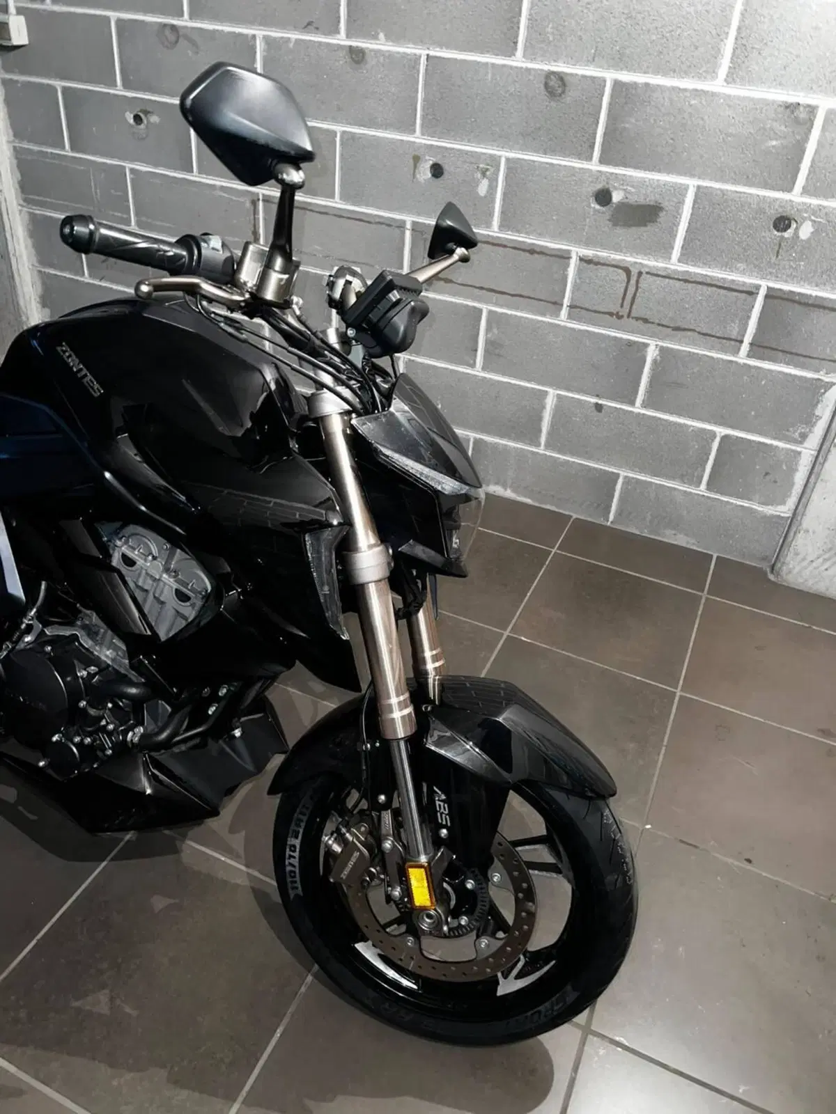 Zontes ZT310-R1 (2022 - 23) (4)