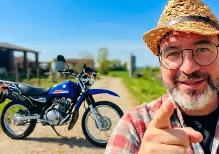 Ma tu la compreresti mai una moto agricola? [VIDEO]