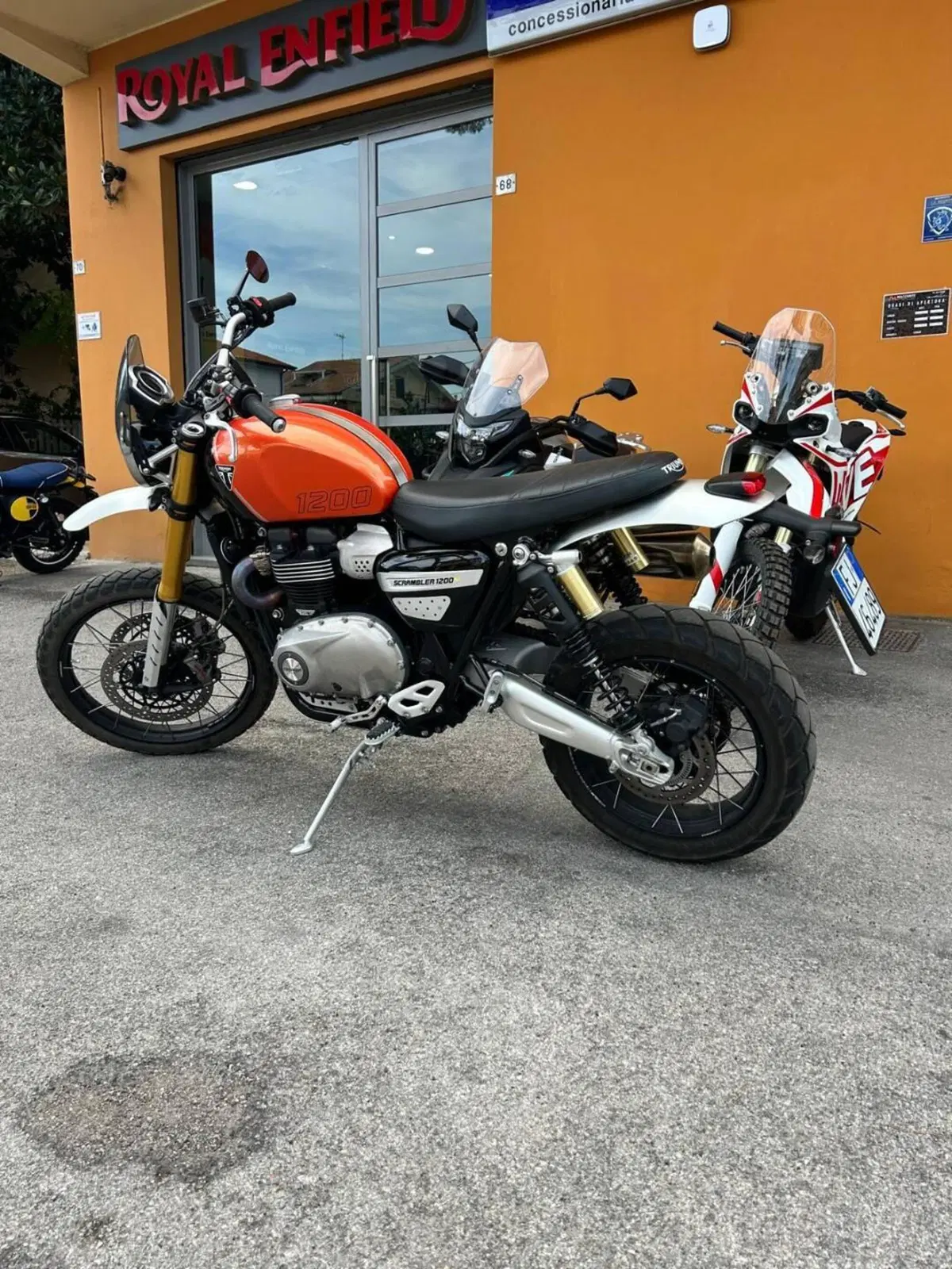 Triumph Scrambler 1200 XE (2024 - 25) (4)
