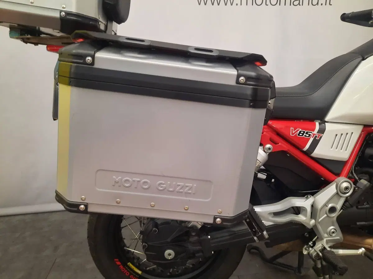 Moto Guzzi V85 TT (2019 - 20) (6)