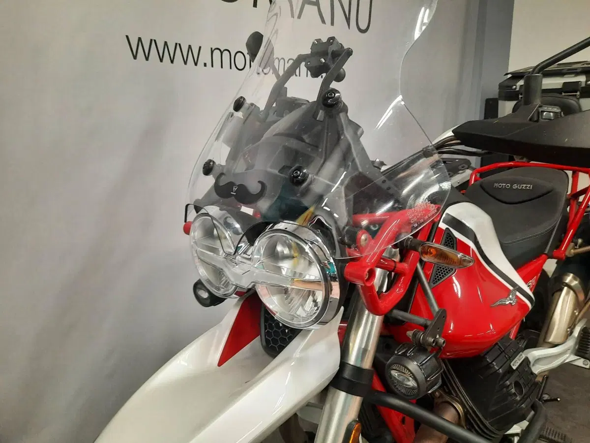 Moto Guzzi V85 TT (2019 - 20) (17)