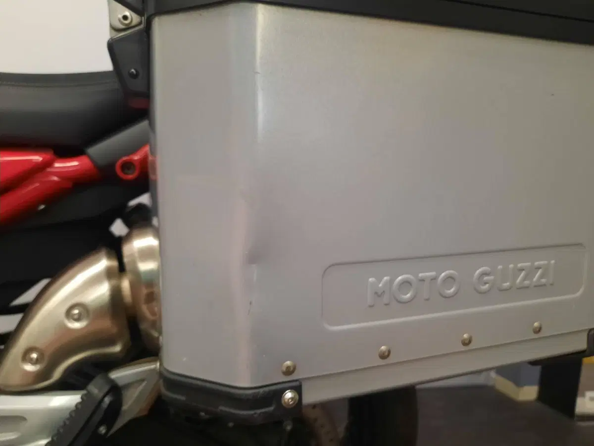 Moto Guzzi V85 TT (2019 - 20) (20)