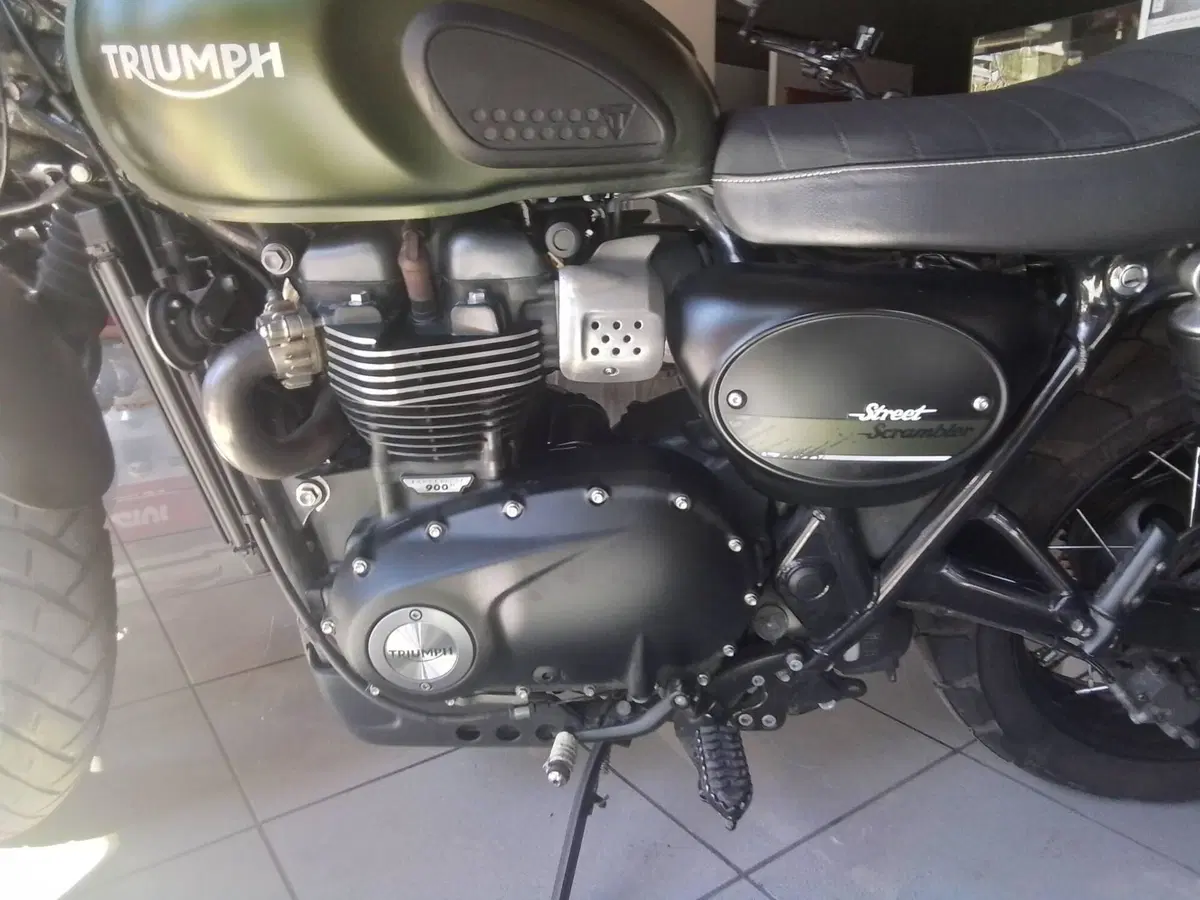 Triumph Street Scrambler 900 (2019 - 20) (3)