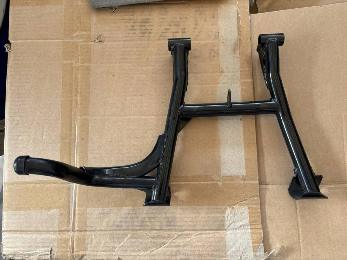 Cavalletto centrale Yamaha (3)
