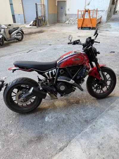 Ducati Scrambler 800 Icon (2023 - 24) usata