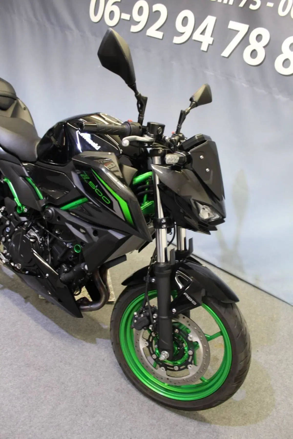 Kawasaki Z 500 SE (2024 - 26) (9)