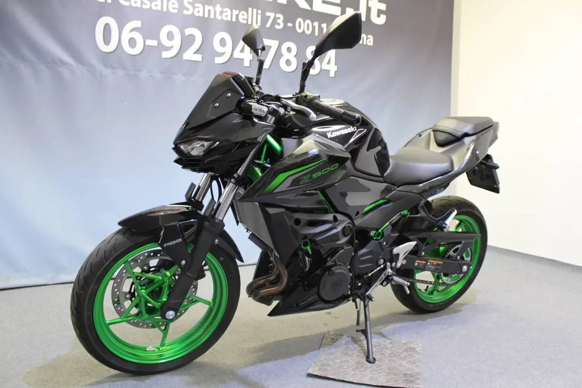 Kawasaki Z 500 SE (2024 - 26) (13)