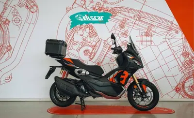 Aprilia SR GT 400 (2026) usata