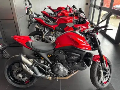 Ducati Monster 937 + (2021 - 25) usata