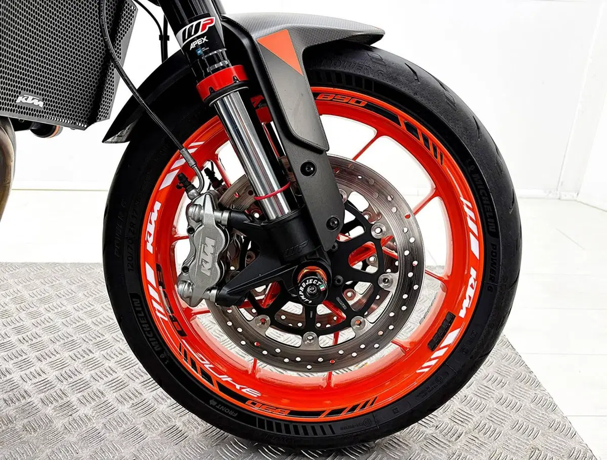 KTM 890 Duke R (2021 - 23) (11)