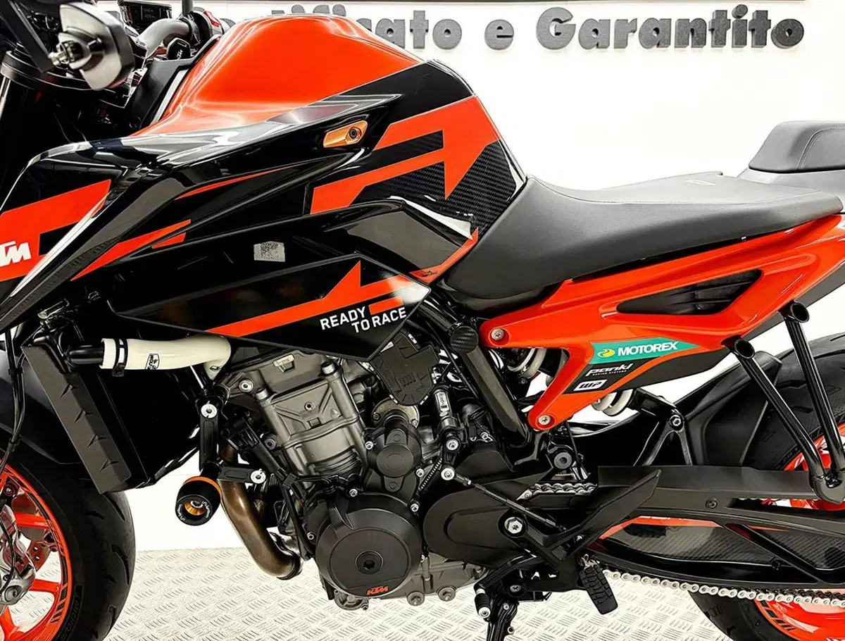 KTM 890 Duke R (2021 - 23) (14)