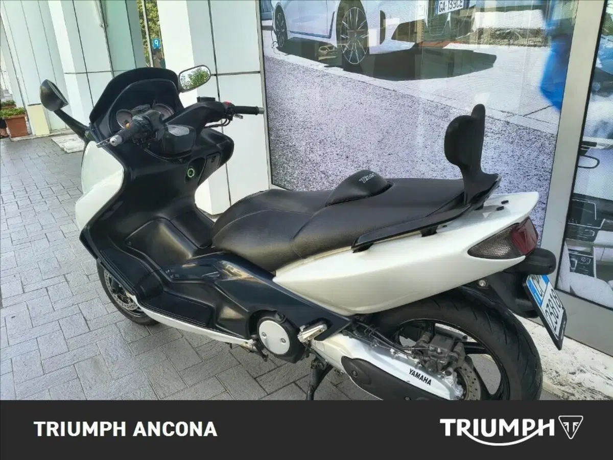 Yamaha T-Max 500 (2004 - 07) (3)