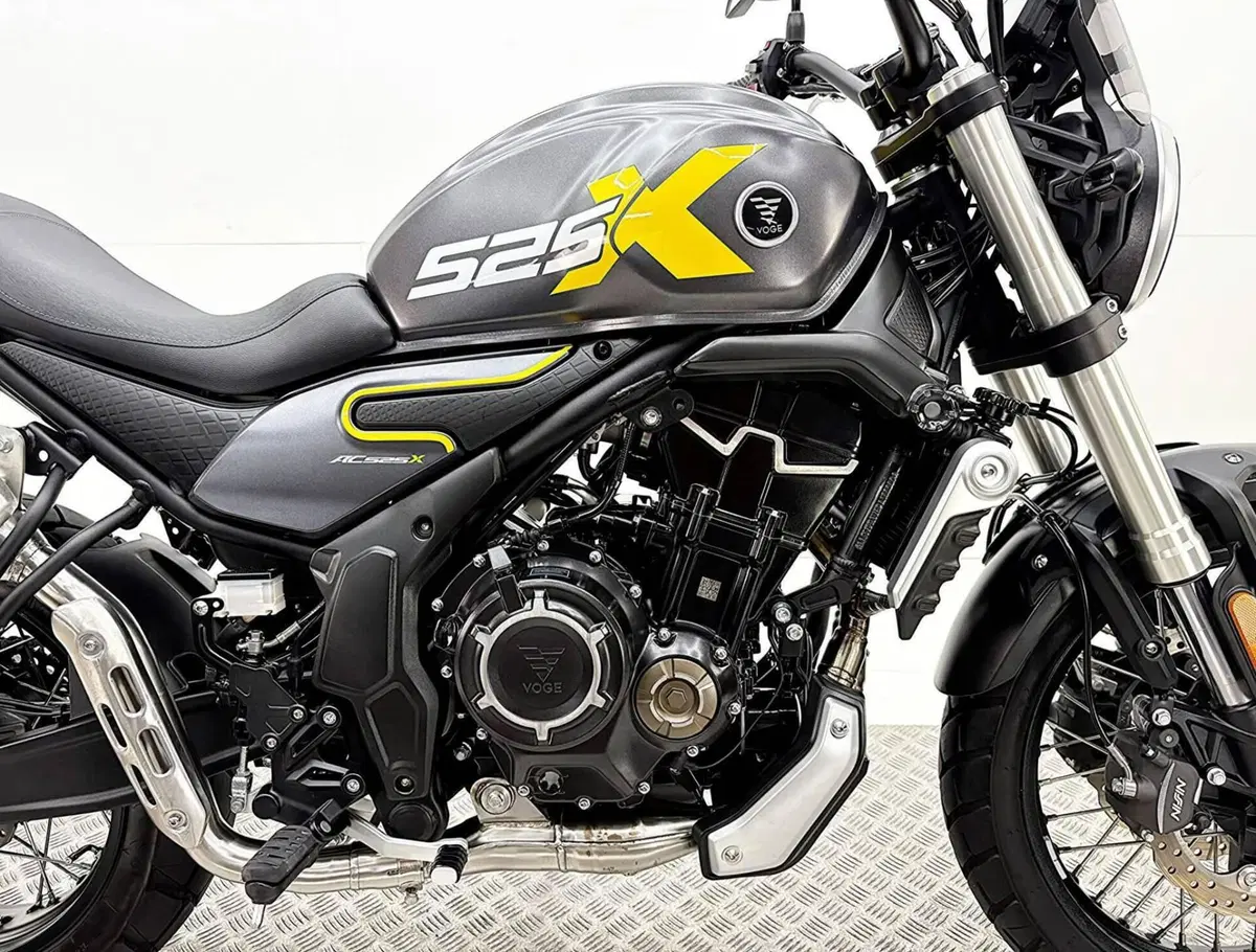 Voge Trofeo 525ACX Scrambler (2023 - 26) (9)