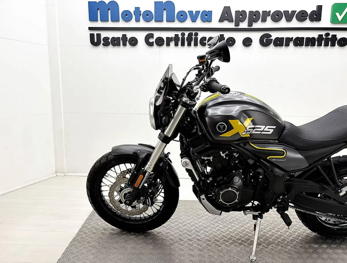 Voge Trofeo 525ACX Scrambler (2023 - 26) (16)