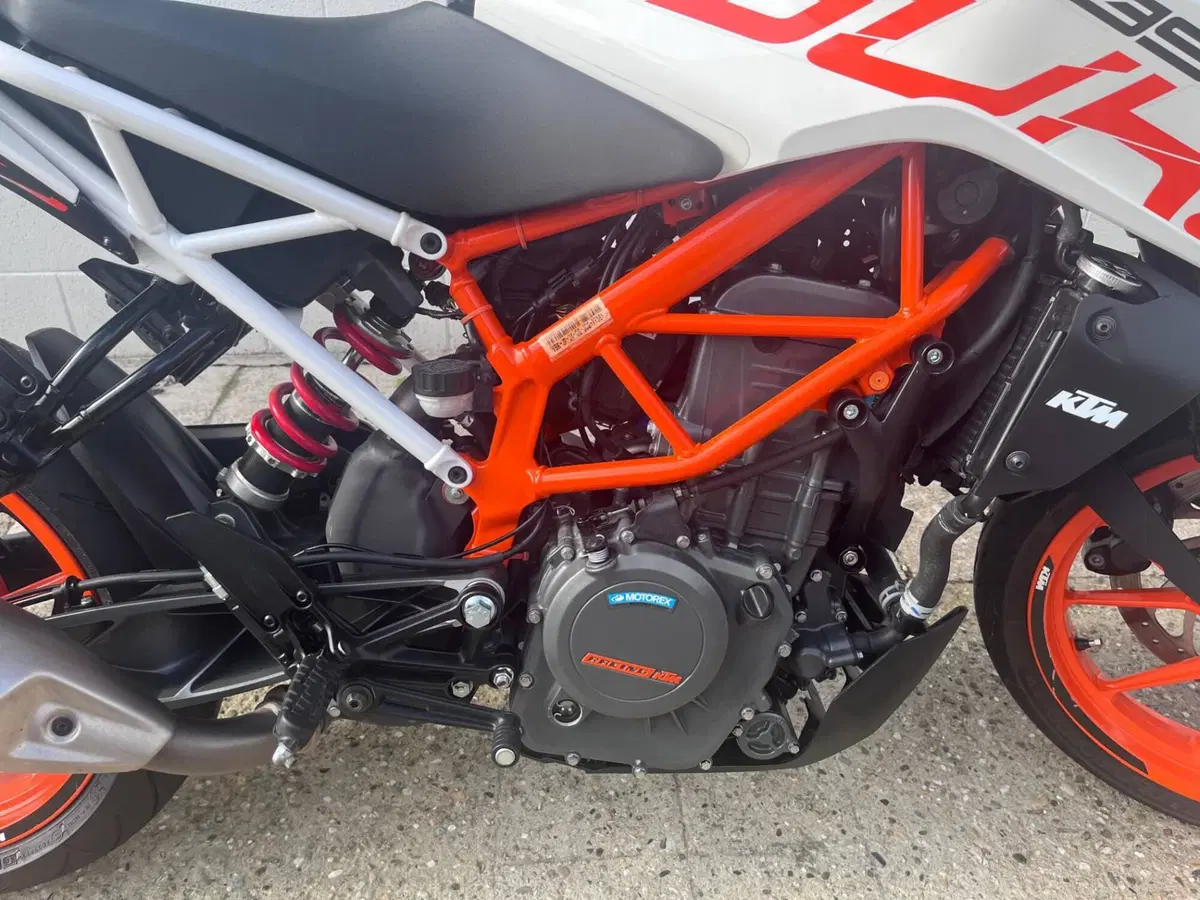 KTM 390 Duke ABS (2017 - 20) (4)