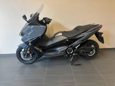 Yamaha T-Max 560 Tech Max (2021) usata