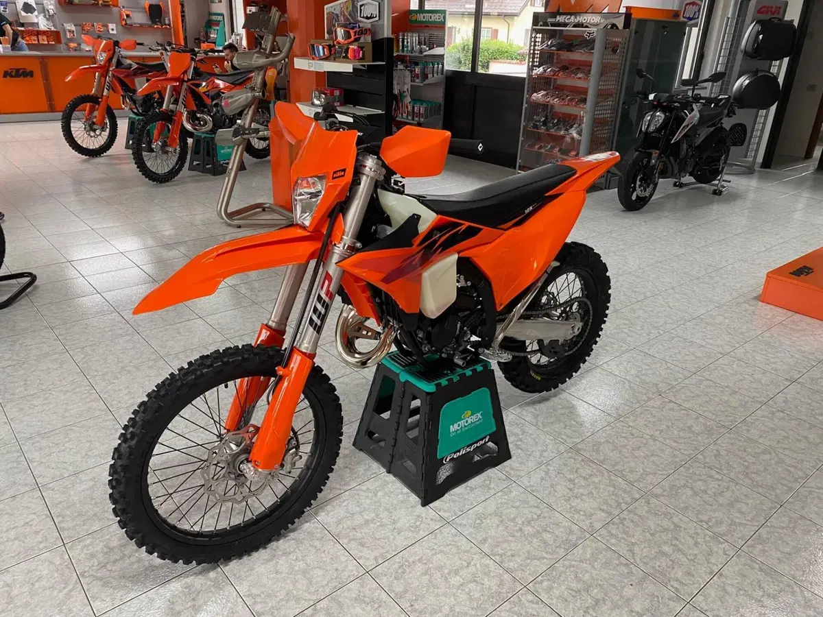 KTM 125 XC-W (2027) (7)
