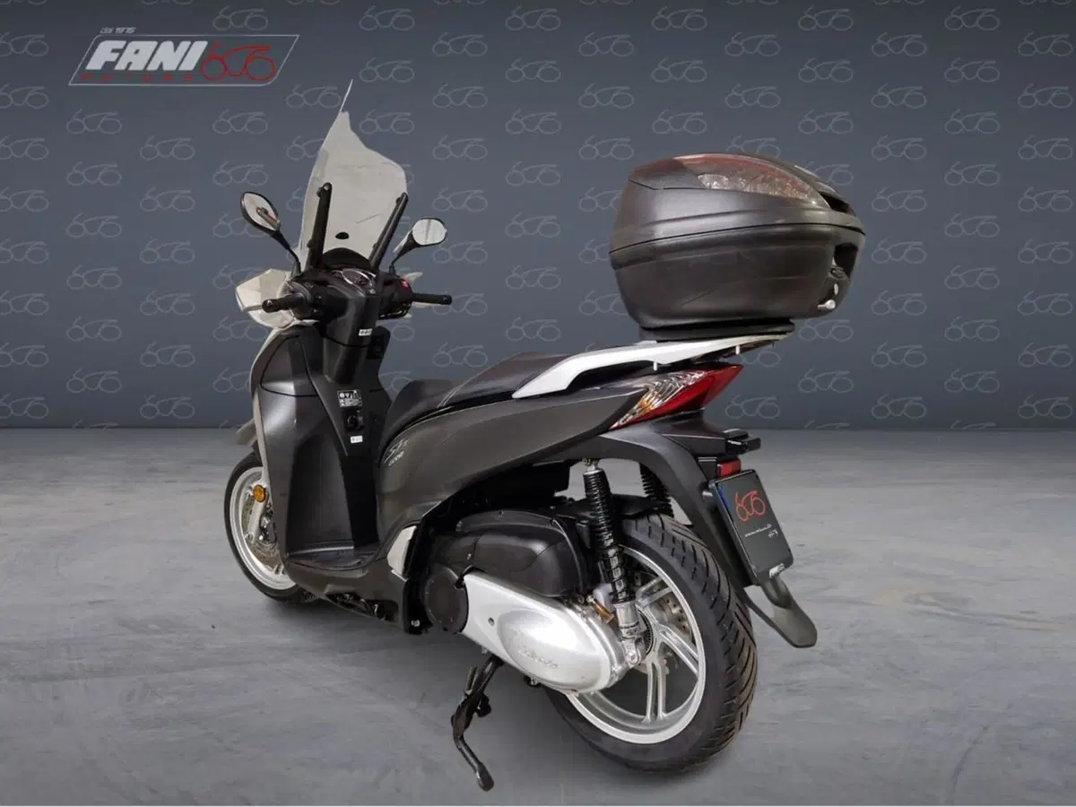 Honda SH 300 i ABS (2016 - 20) (4)