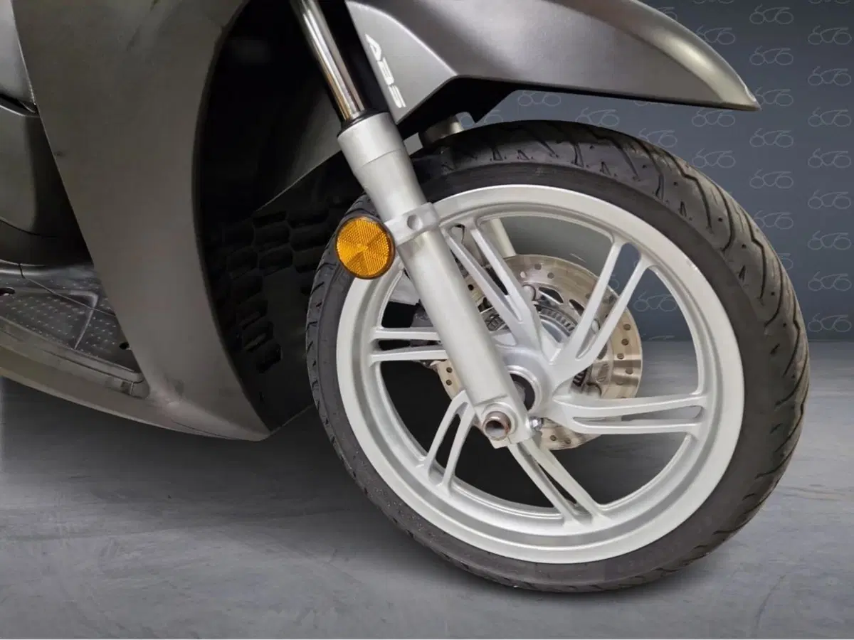 Honda SH 300 i ABS (2016 - 20) (5)