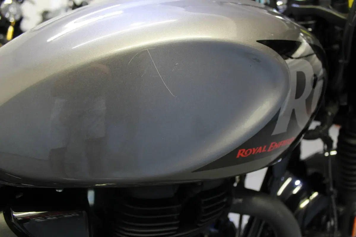 Royal Enfield HNTR 350 (2022 - 26) (19)
