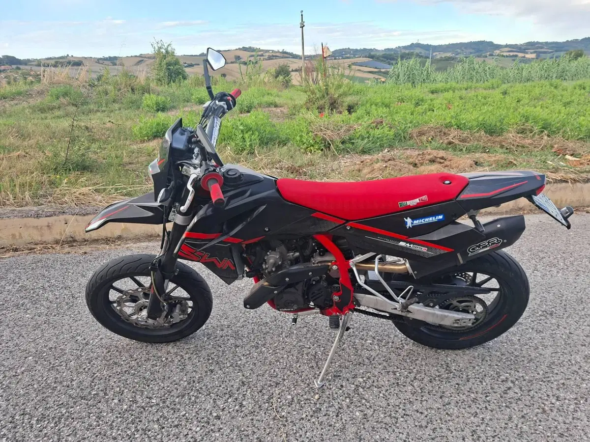 Swm SM 125 R (2022 - 24) (3)