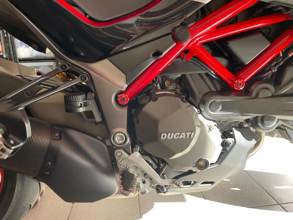 Ducati Multistrada 1200 S Pikes Peak (2016 - 17) (5)