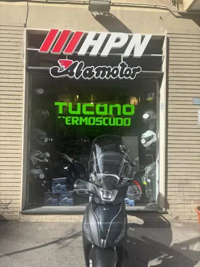 Kymco People 200i S (2021 - 26) usata