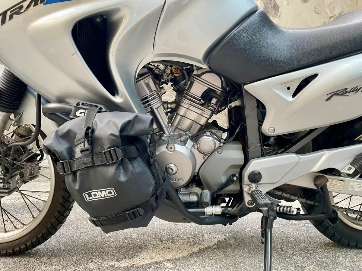 Honda Transalp XL 650V (2000 - 04) (3)