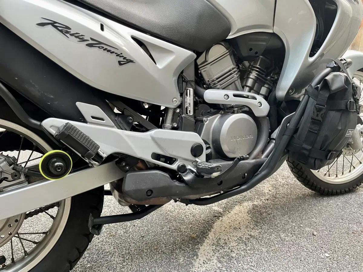 Honda Transalp XL 650V (2000 - 04) (7)