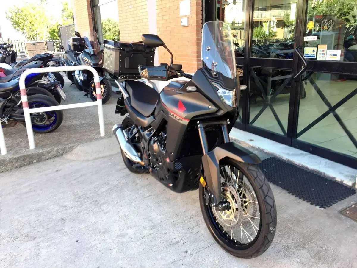 Honda Transalp XL750 (2023 - 24) (2)