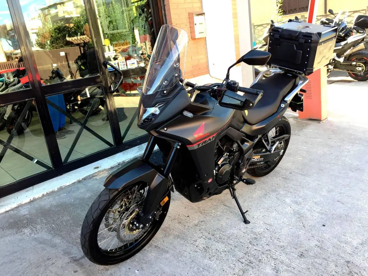 Honda Transalp XL750 (2023 - 24) (4)