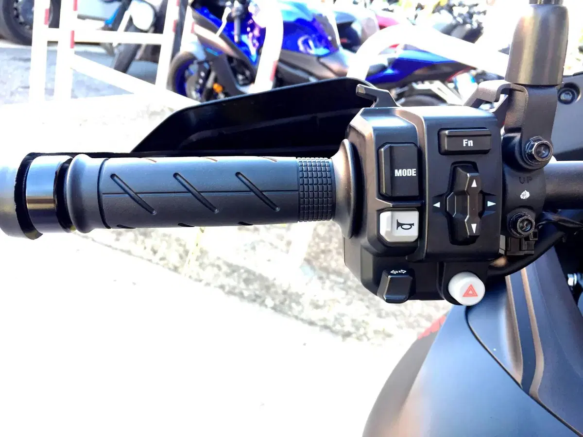 Honda Transalp XL750 (2023 - 24) (12)