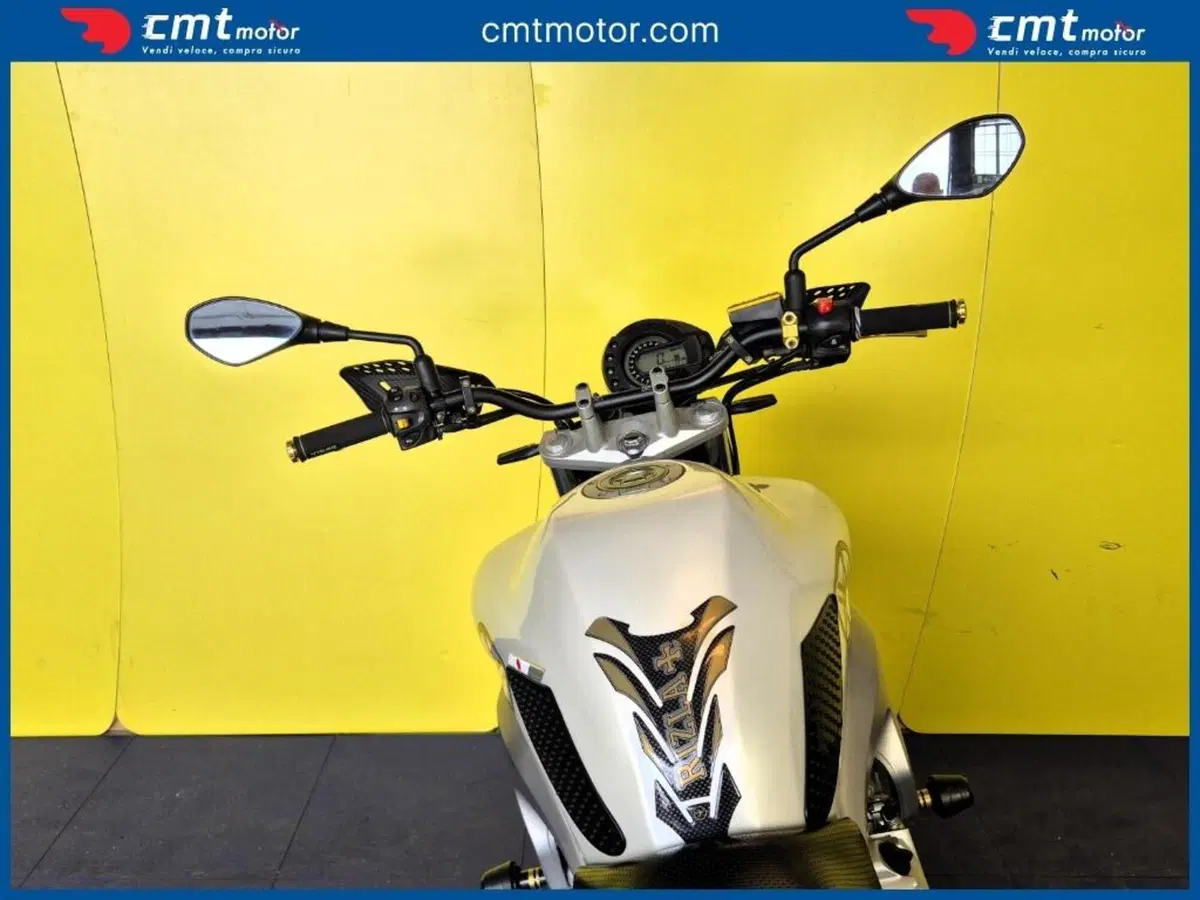 Yamaha FZ6 (2004 - 07) (11)