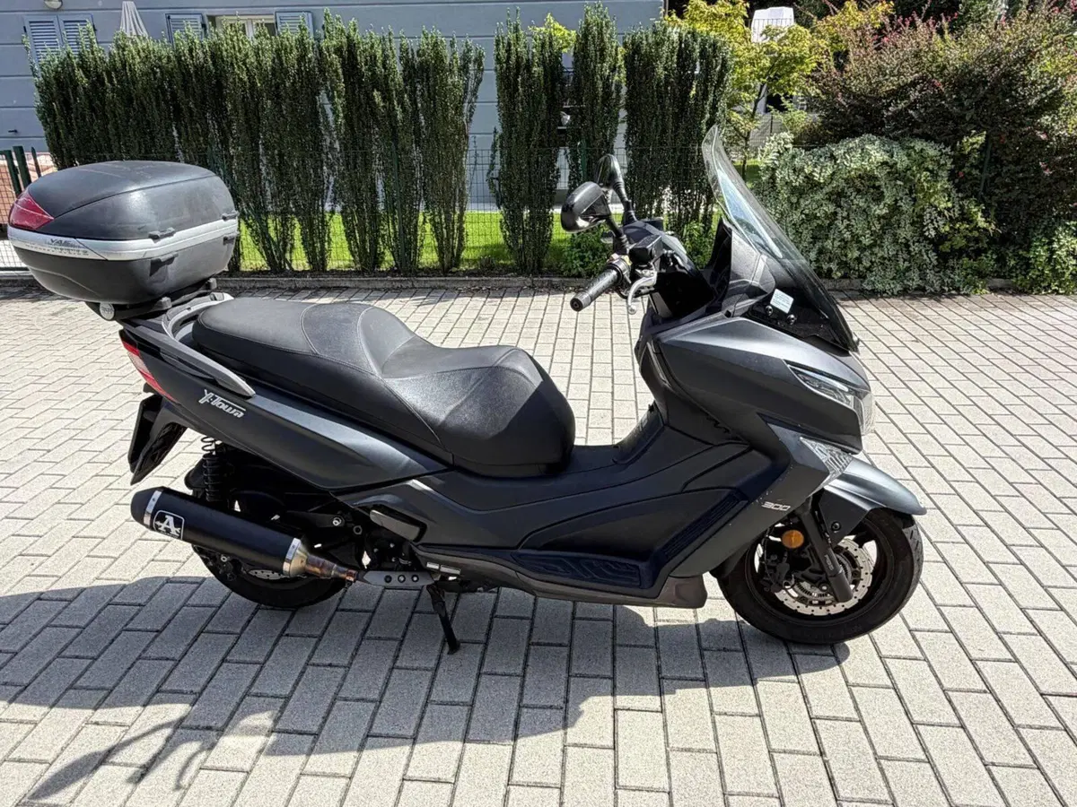 Kymco X-Town 300i City (2020) (2)