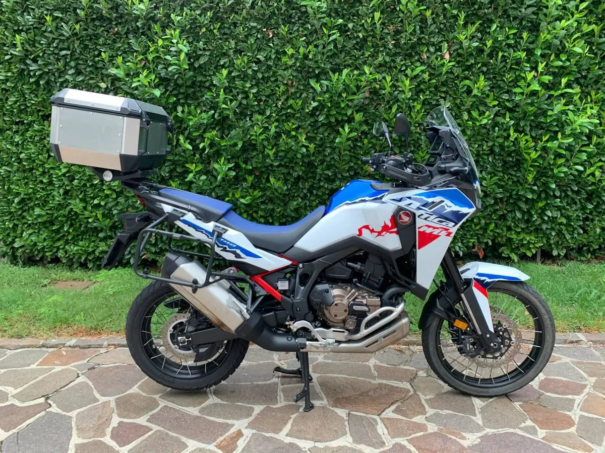 Honda Africa Twin CRF 1100L ES DCT (2024 - 26)