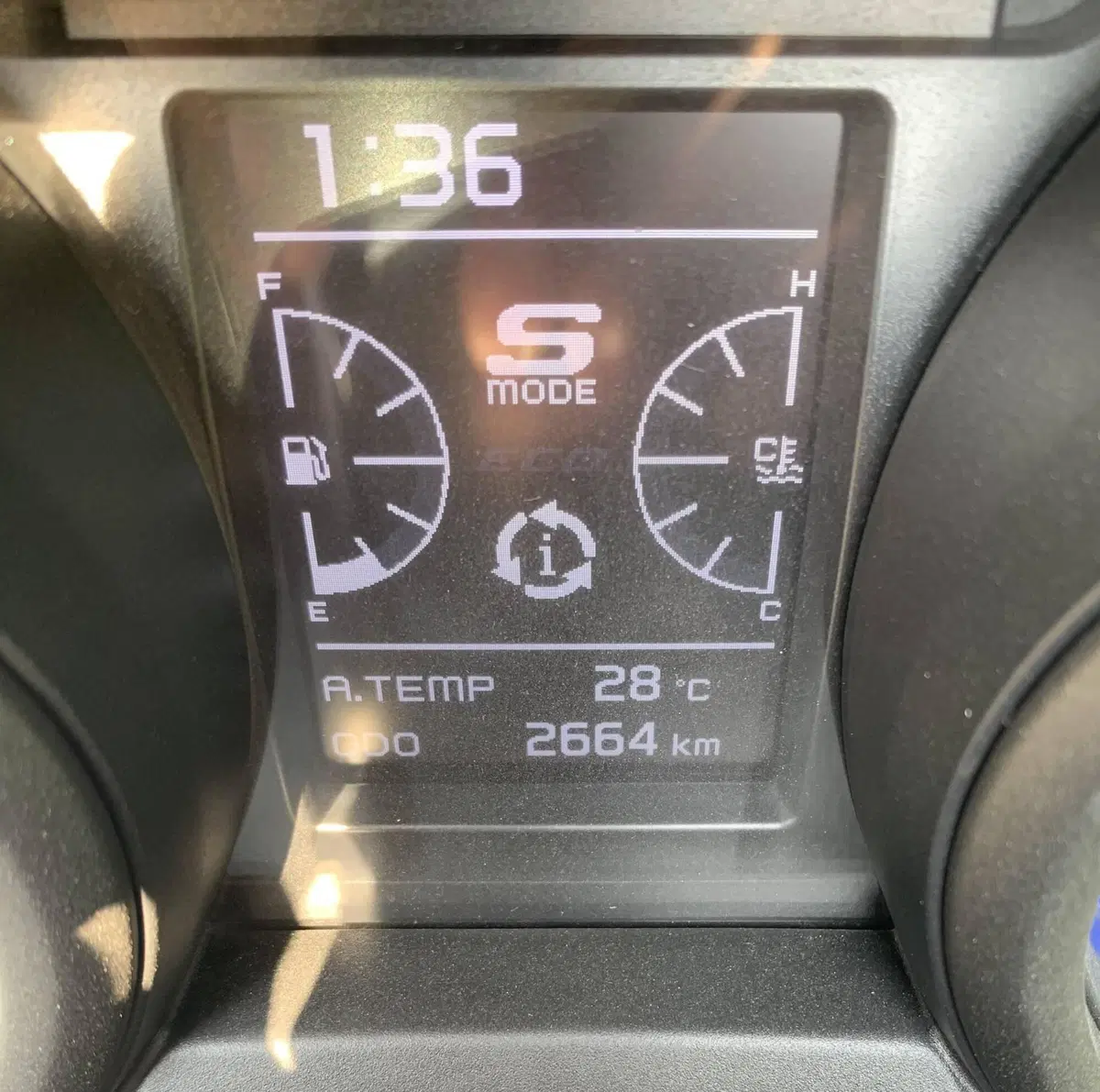 Yamaha T-Max 560 (2020 - 21) (3)