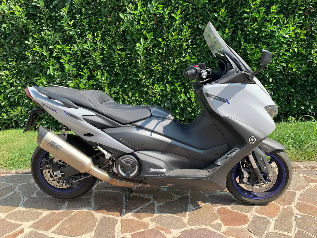 Yamaha T-Max 560 (2020 - 21)