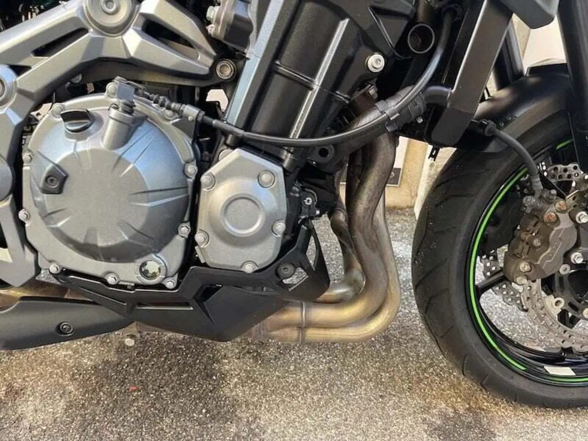 Kawasaki Z 900 (2017 - 18) (14)