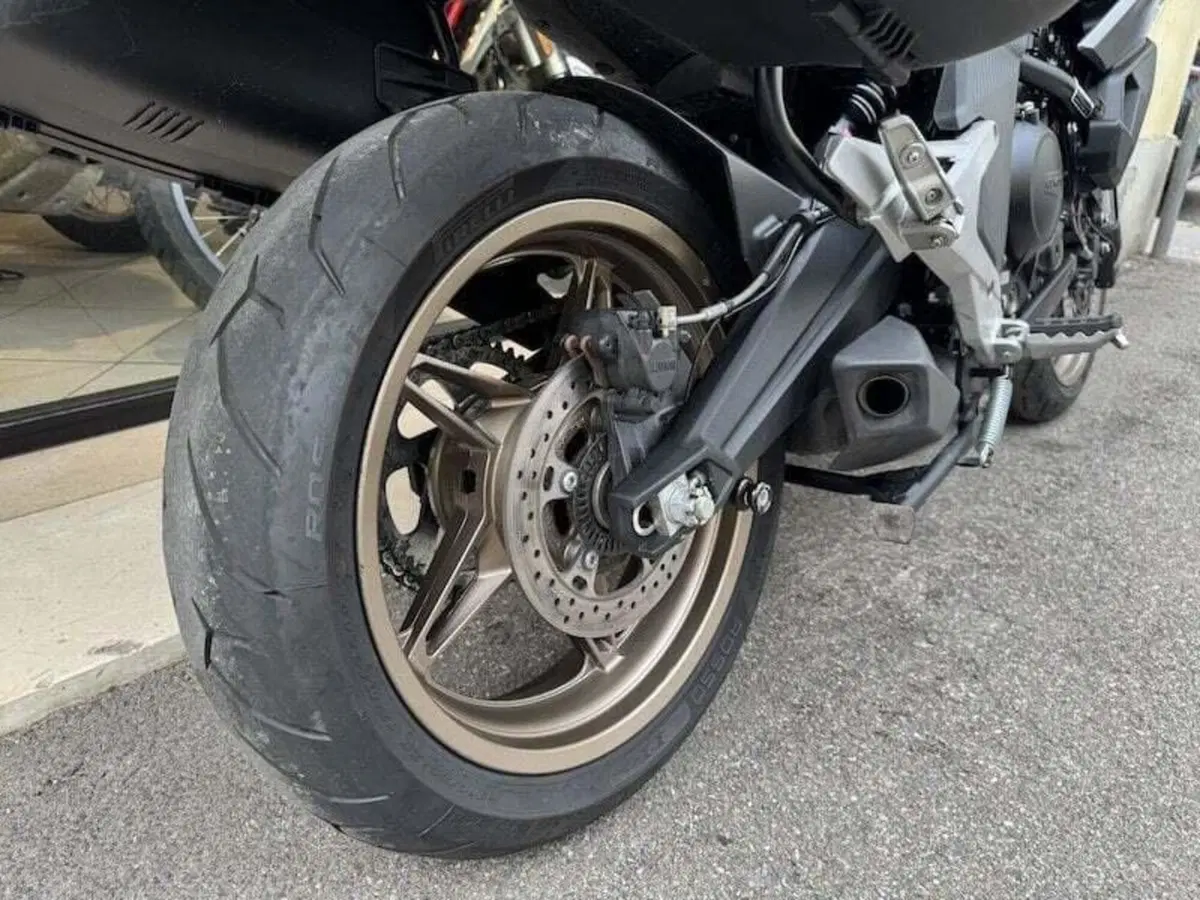 CFMOTO 700MT (2024 - 26) (3)