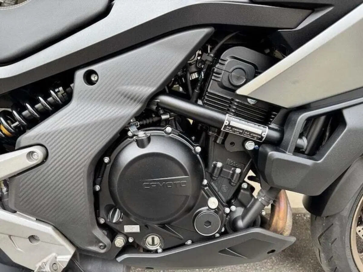CFMOTO 700MT (2024 - 26) (7)