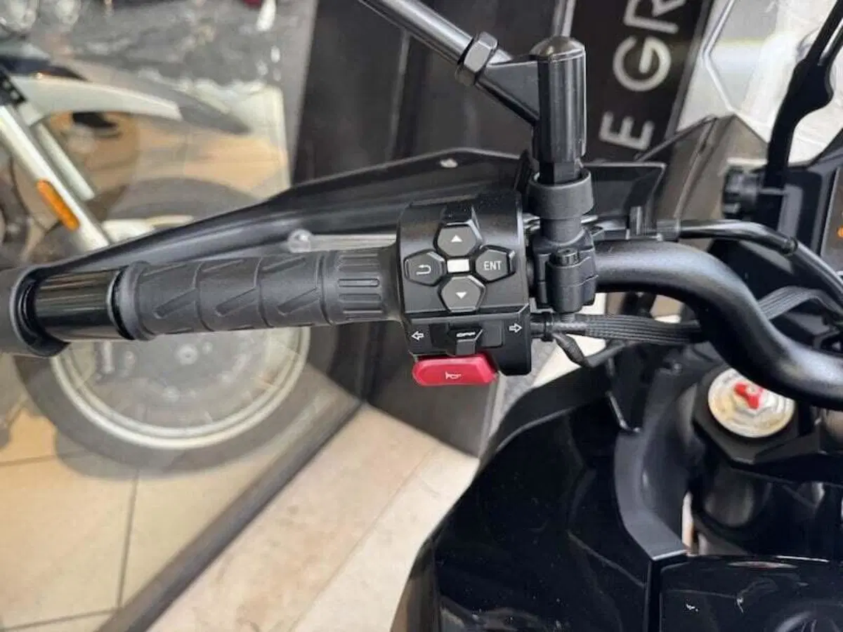 CFMOTO 700MT (2024 - 26) (17)