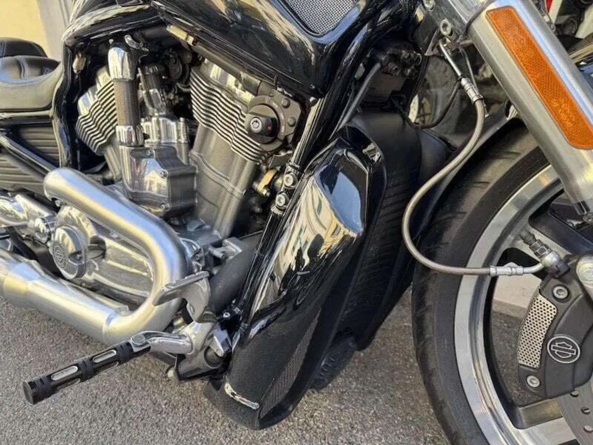 Harley-Davidson 1250 V-Rod Muscle (2009 - 17) - VRSCF (12)
