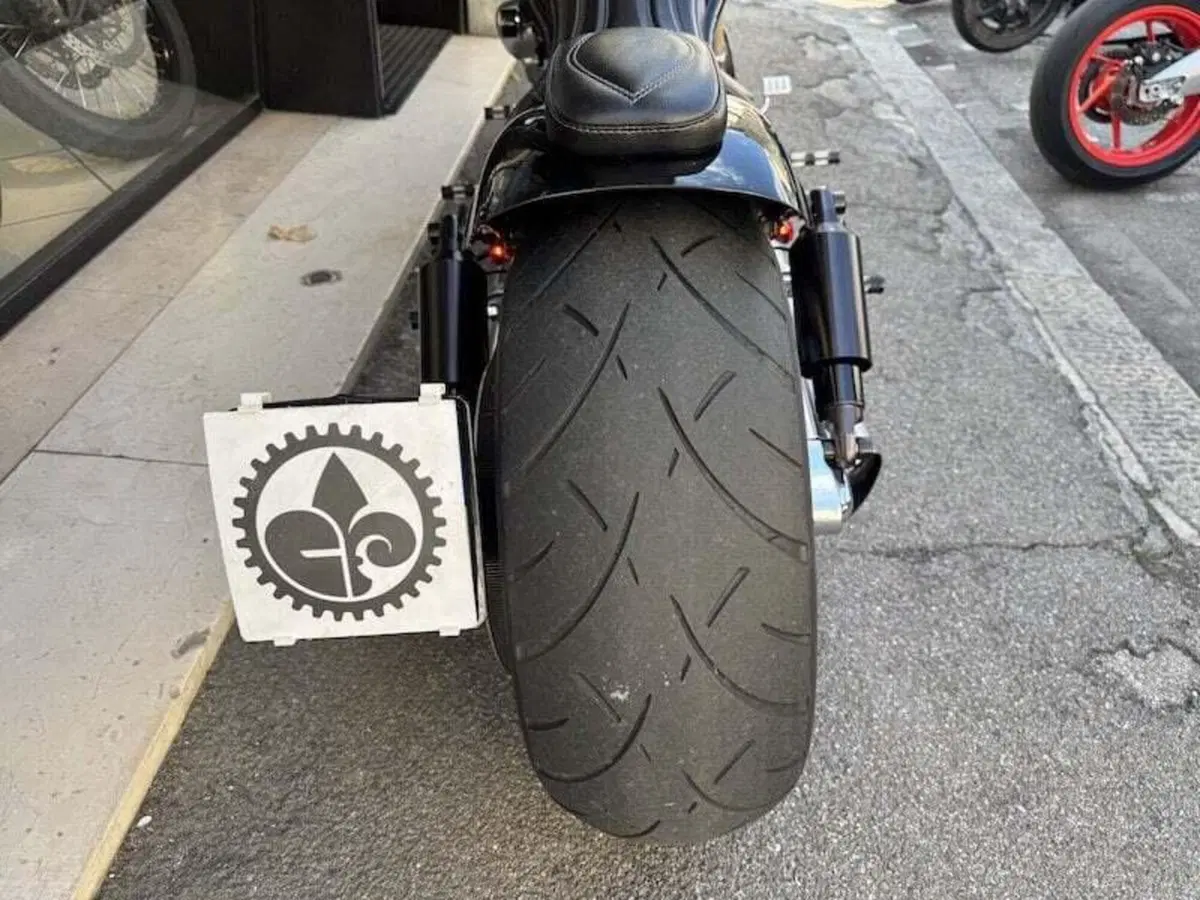 Harley-Davidson 1250 V-Rod Muscle (2009 - 17) - VRSCF (17)