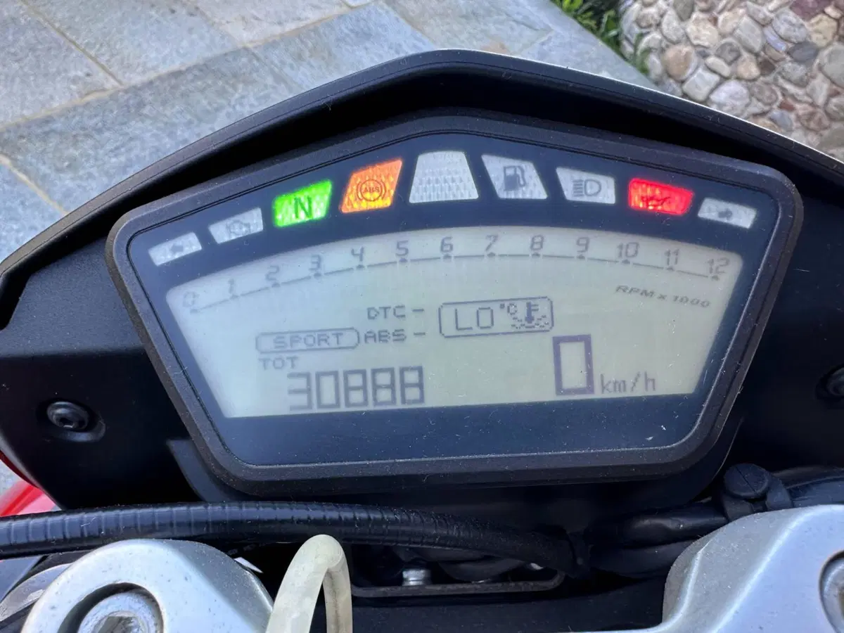 Ducati Hypermotard 821 (2013 - 15) (6)