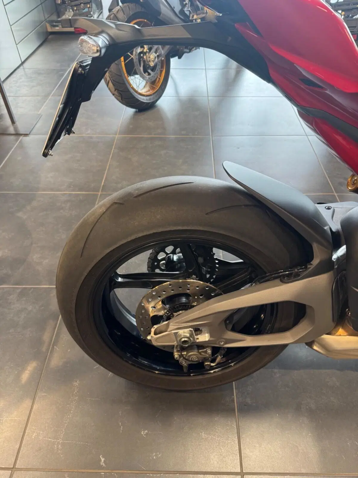 Ducati Panigale V4 S (2025 - 26) (14)